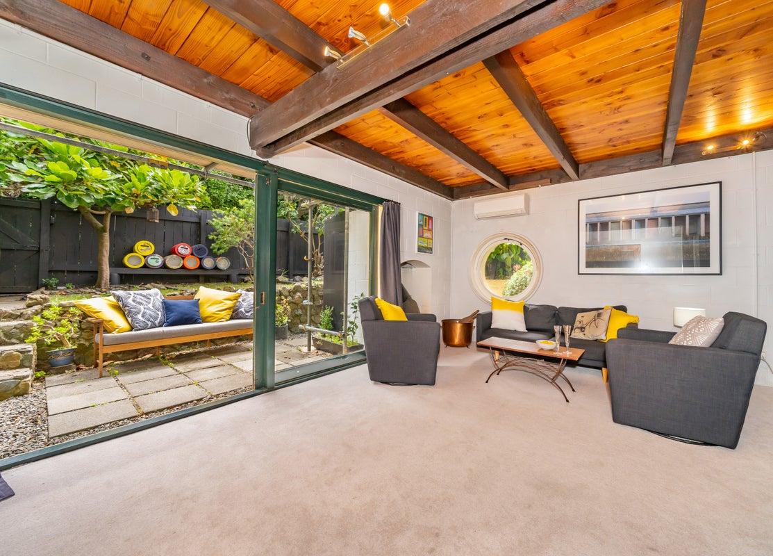 1/62 Moxham Avenue, Hataitai, Wellington - Carousel 1