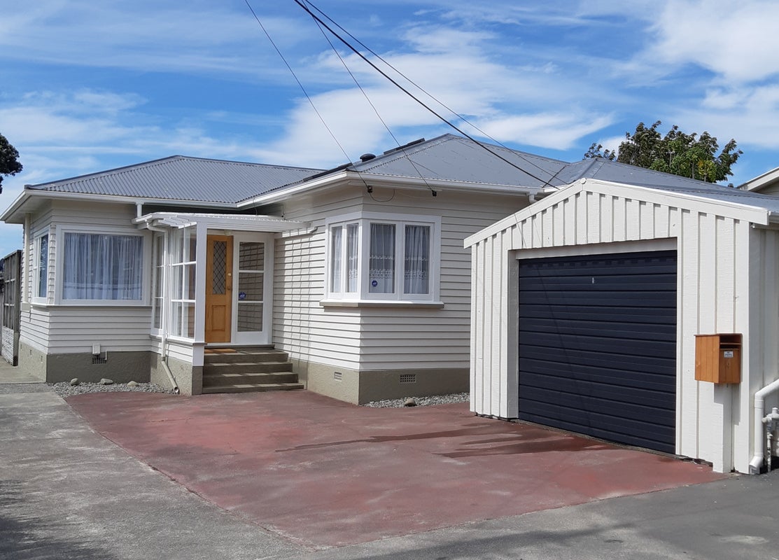 4 Sim Street, Johnsonville, Wellington - Carousel 1