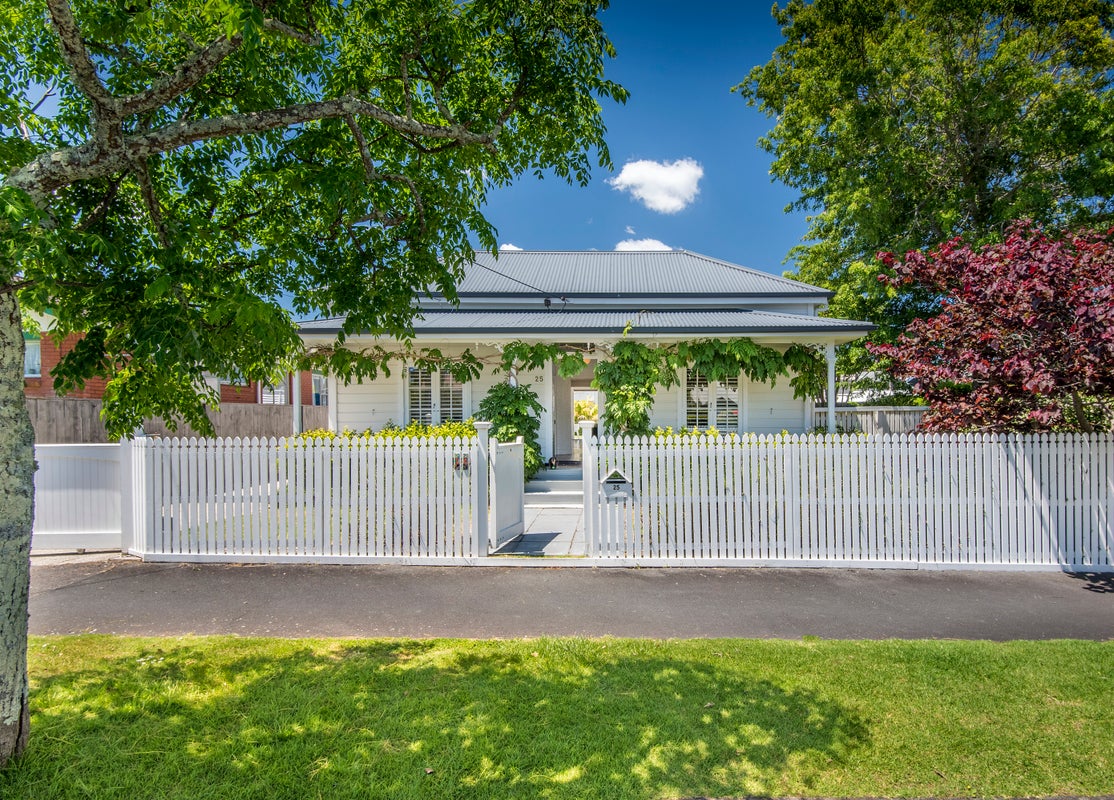 25 Mozeley Avenue, Devonport, Auckland - Carousel 1