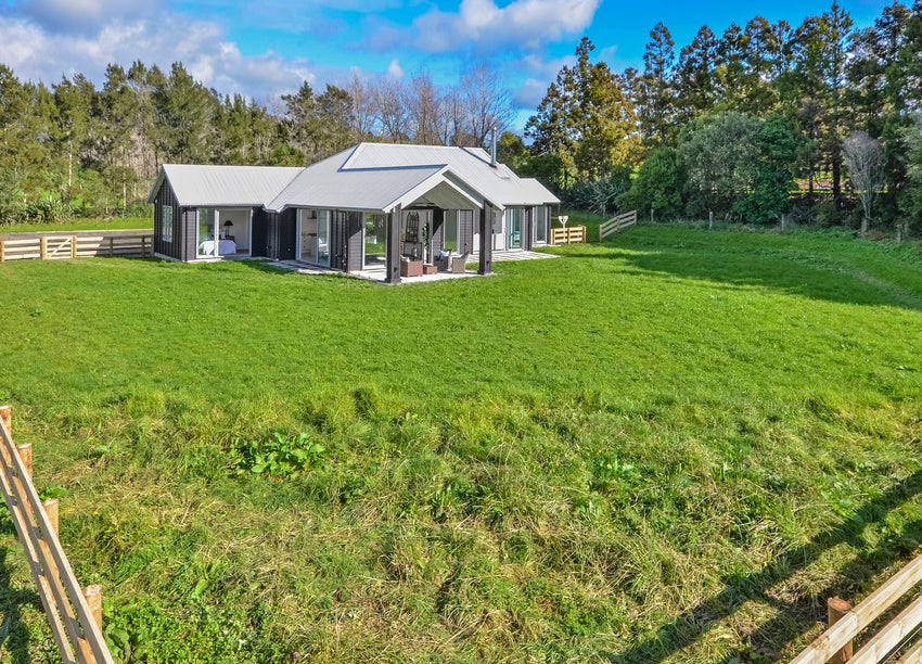 669 Kahikatea Flat Road, Kaukapakapa - Carousel 1