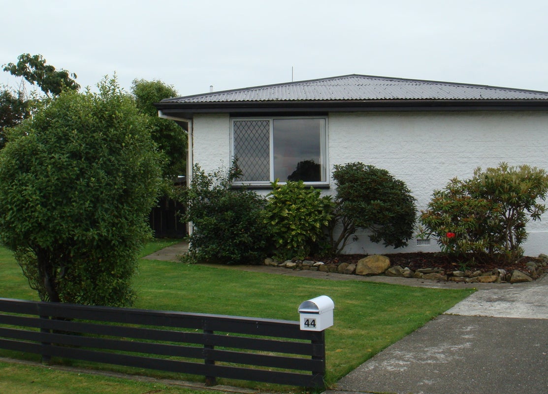 44 Moray Crescent, Grasmere, Invercargill - Carousel 1