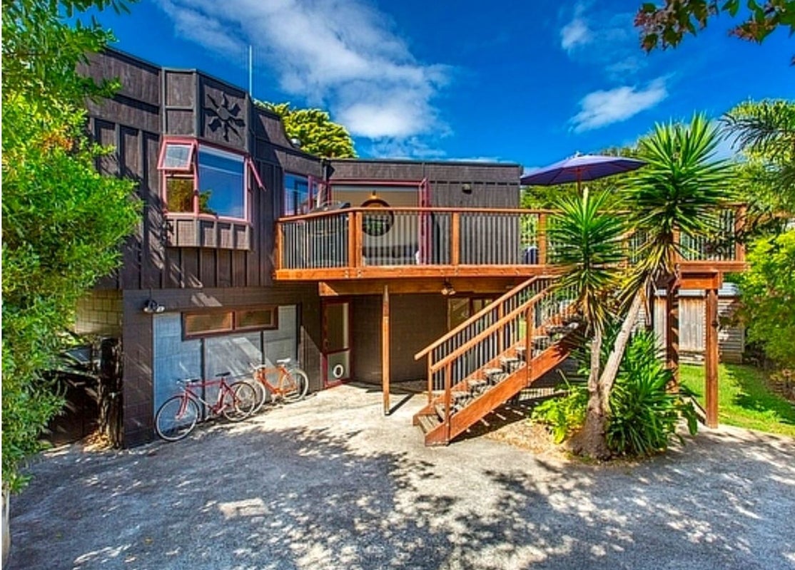 6B Pokohui Avenue, Raglan, Raglan - Carousel 1