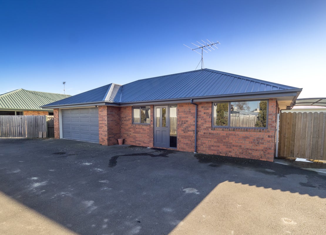2/19 Grey Street, Ashburton - Carousel 1