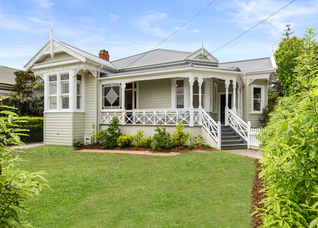 1/20 Russell Street, Stanley Point, Auckland - Carousel 1