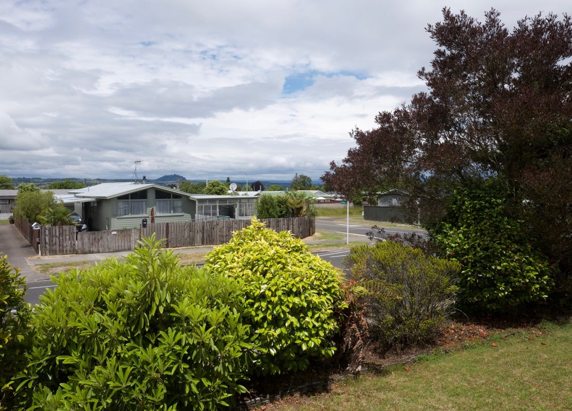 160 Acacia Bay Road, Nukuhau, Taupo - Carousel 1