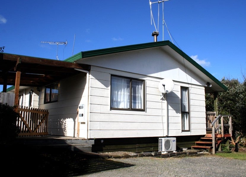 22A Mckay Drive, Temple View, Hamilton - Carousel 1