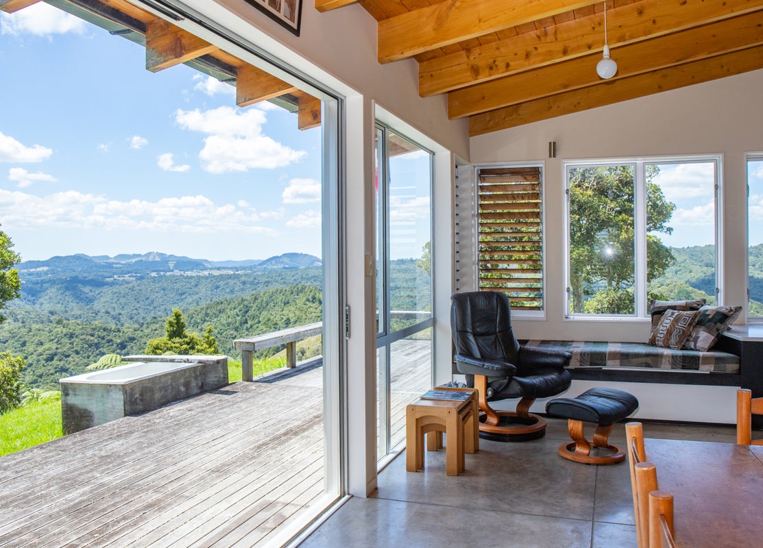 136 Millington Road, Whangarei - Carousel 1