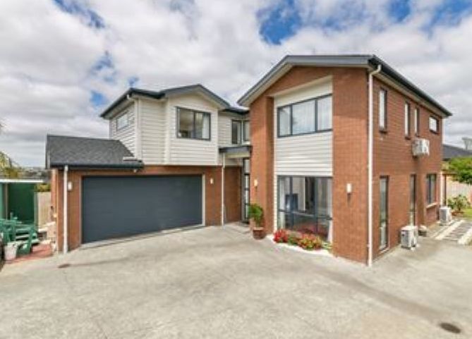 27 Syrah Crescent, Ranui, Auckland - Carousel 1