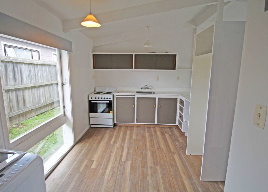2/36 Whitmore Street, Edgeware, Christchurch - Carousel 1