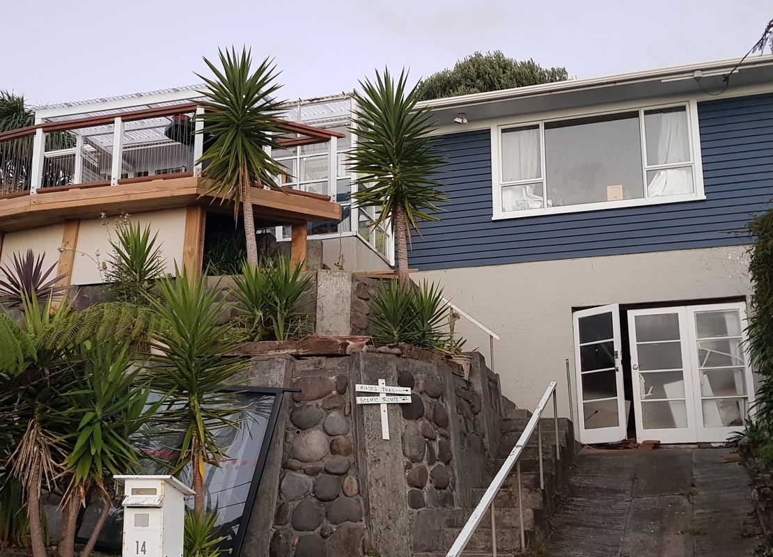 14 Mount View Place, Spotswood, New Plymouth - Carousel 1