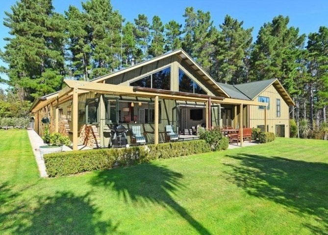 145/147 Blue Mountains Road, Blue Mountains, Upper Hutt - Carousel 1