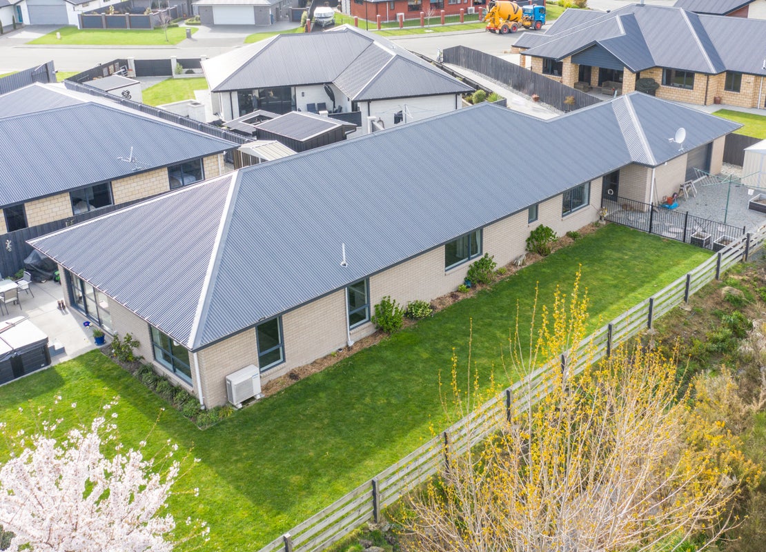 32 Braebrook Drive, Netherby, Ashburton - Carousel 1