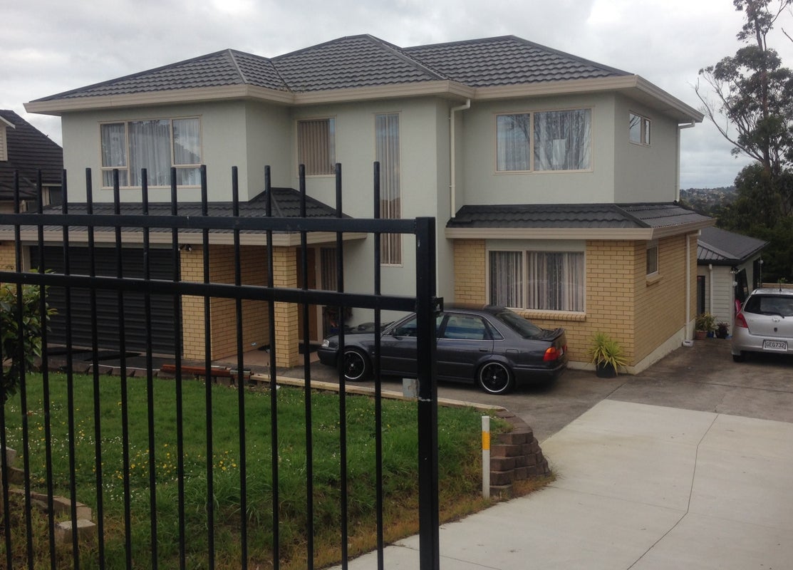 117 Awaroa Road, Sunnyvale, Auckland - Carousel 1