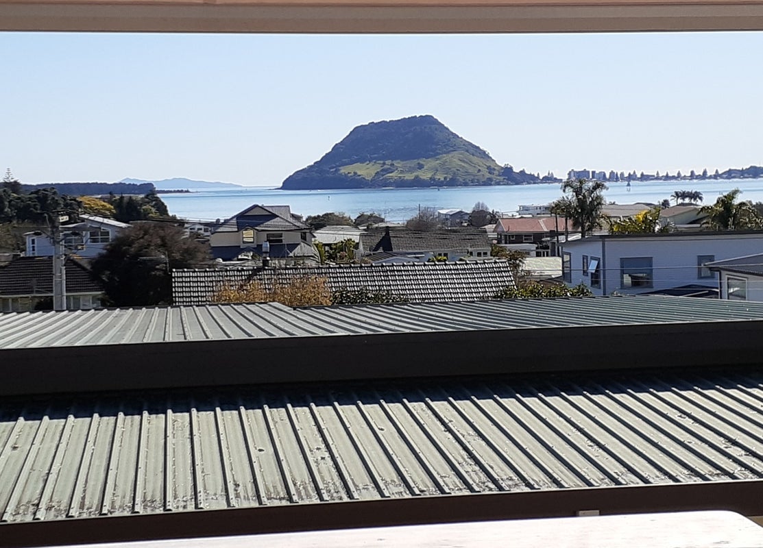31 Seaview Road, Otumoetai, Tauranga - Carousel 1