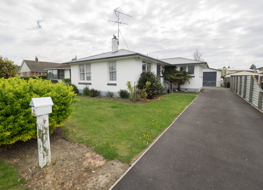 19 Kitchener Street, Netherby, Ashburton - Carousel 1