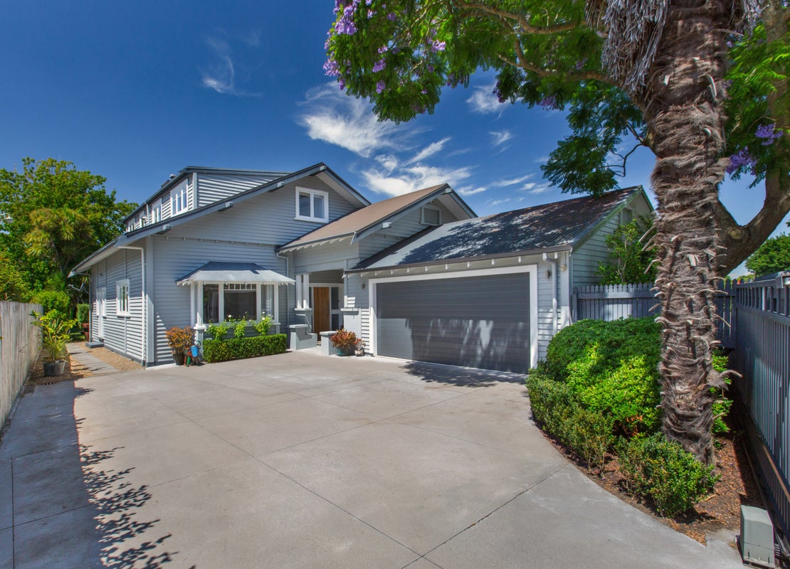152 River Road, Hamilton East, Hamilton - Carousel 1
