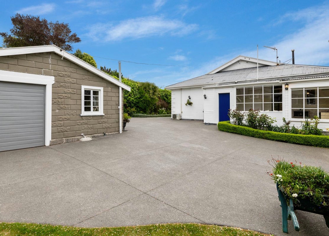 2/71 DYERS PASS ROAD, Cashmere, Christchurch - Carousel 1