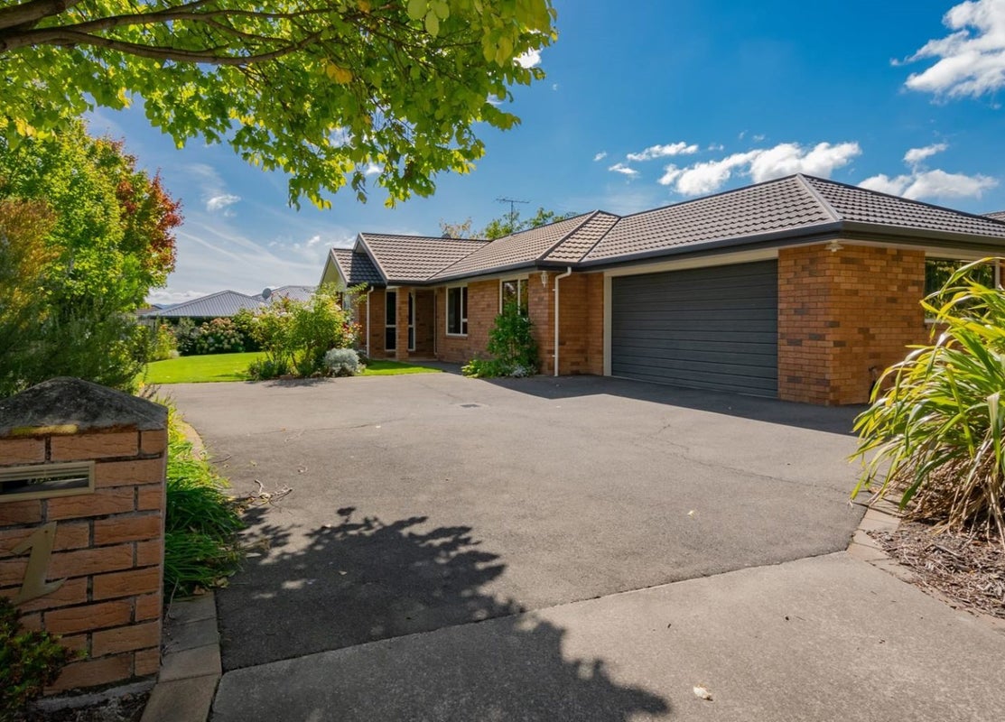 1 Elmwood Avenue, Witherlea, Blenheim - Carousel 1