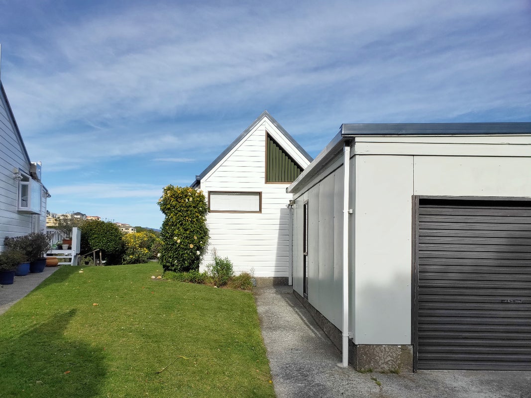 21 Orissa Crescent, Broadmeadows, Wellington - Carousel 1