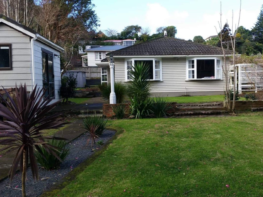 59 Seaview Road, Marfell, New Plymouth - Carousel 1