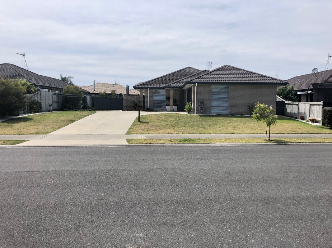 49 Carrington Drive, Papamoa Beach, Papamoa - Carousel 1
