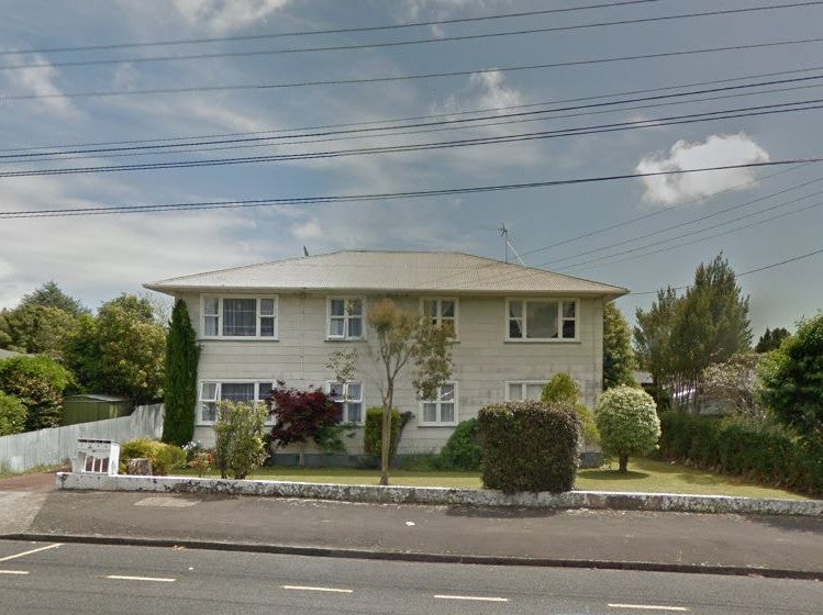 2/228 Tukapa Street, Westown, New Plymouth - Carousel 1
