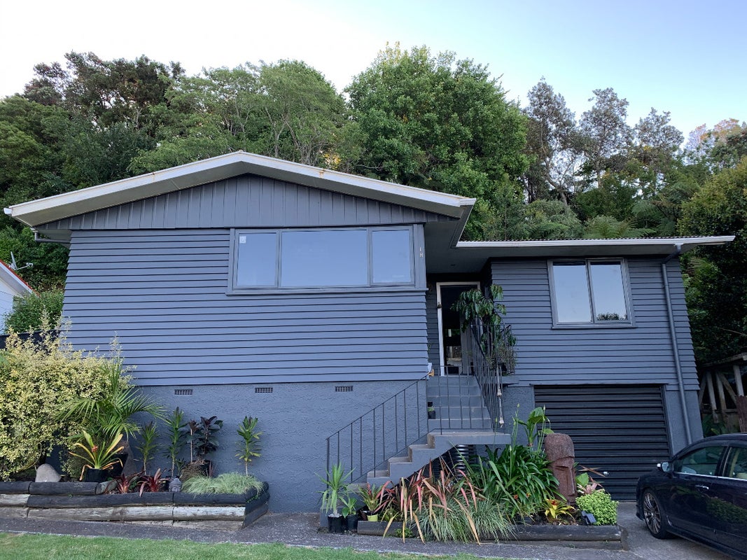 18 Regent PL, Blagdon, New Plymouth - Carousel 1