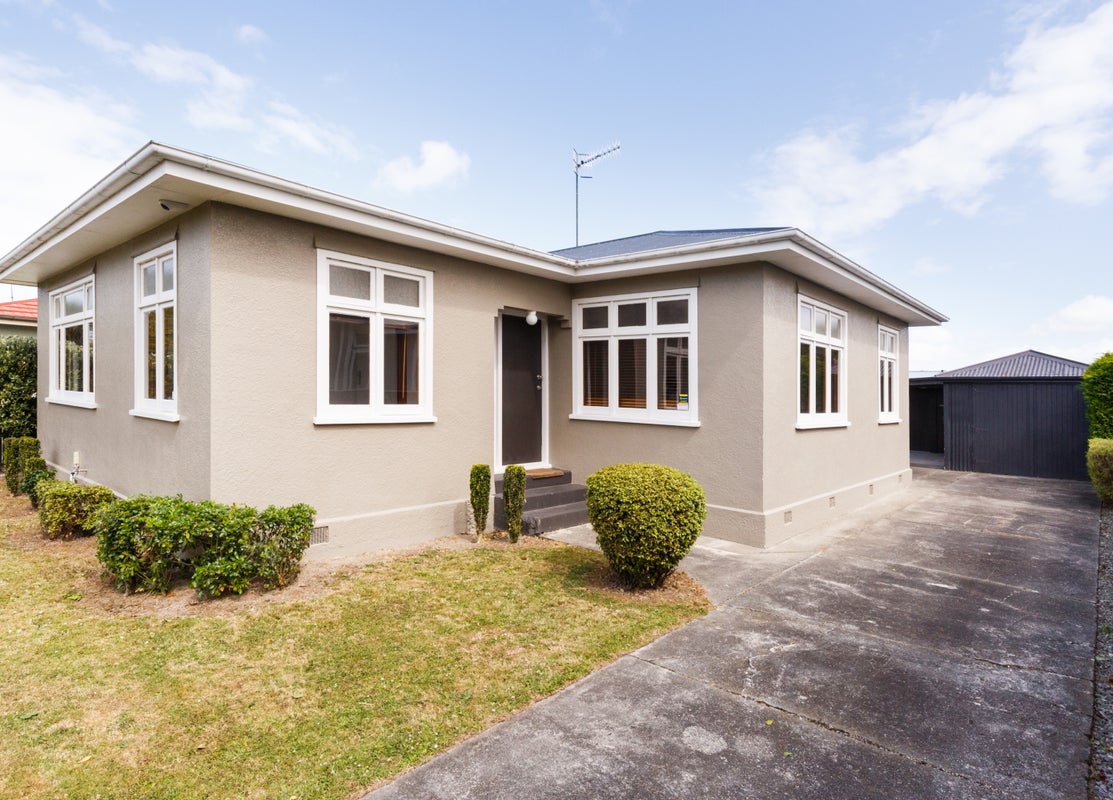30 Havill Street, Takaro, Palmerston North - Carousel 1