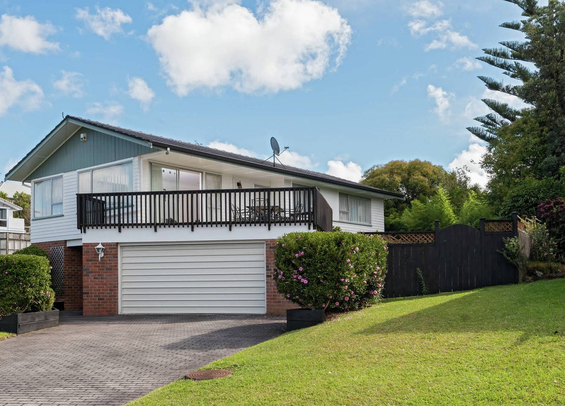 14 Judkins Crescent, Cockle Bay, Auckland - Carousel 1