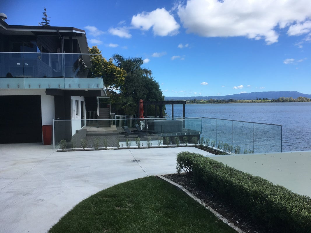 2/105 Matua Road, Matua, Tauranga - Carousel 1