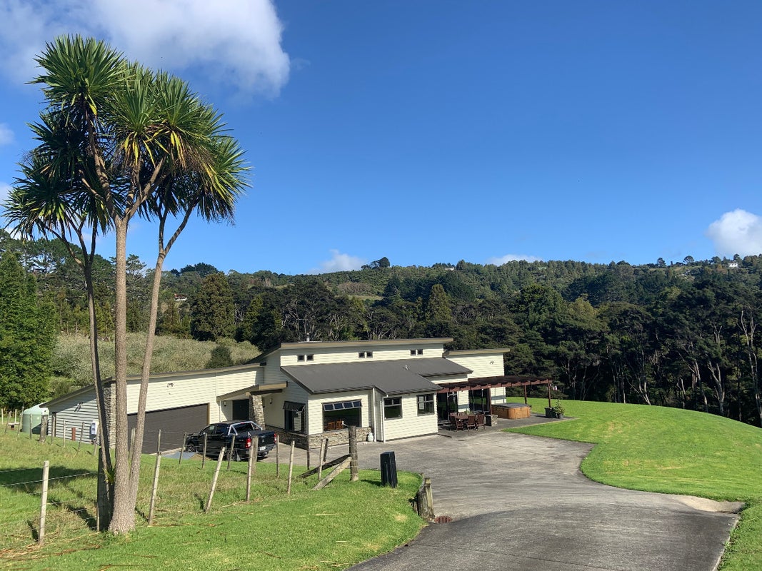 45 Arrowsmith Road, Henderson - Carousel 1
