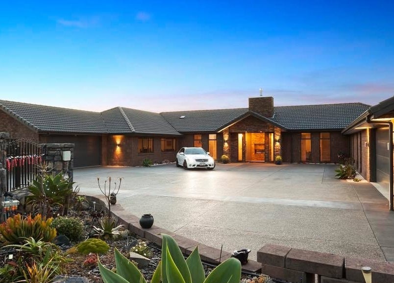 21 Imperial Place, Flat Bush, Auckland - Carousel 1