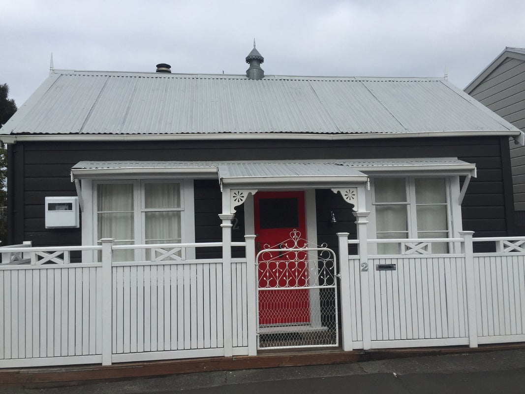 2 Chaucer Road South, Hospital Hill, Napier - Carousel 1