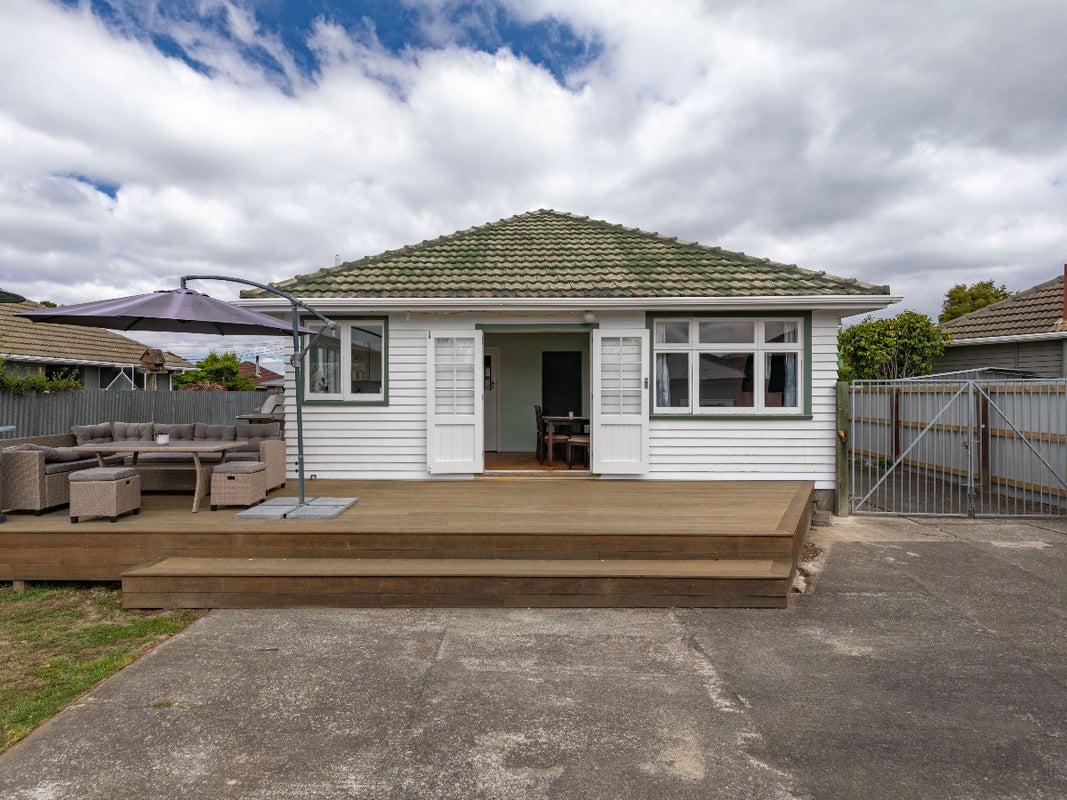 3 Boys Place, Shirley, Christchurch - Carousel 1