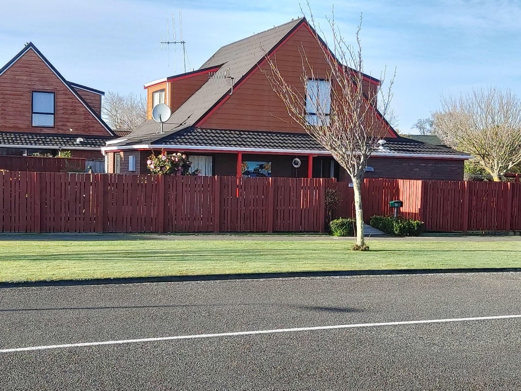 51 Pencarrow Street, Highbury, Palmerston North - Carousel 1