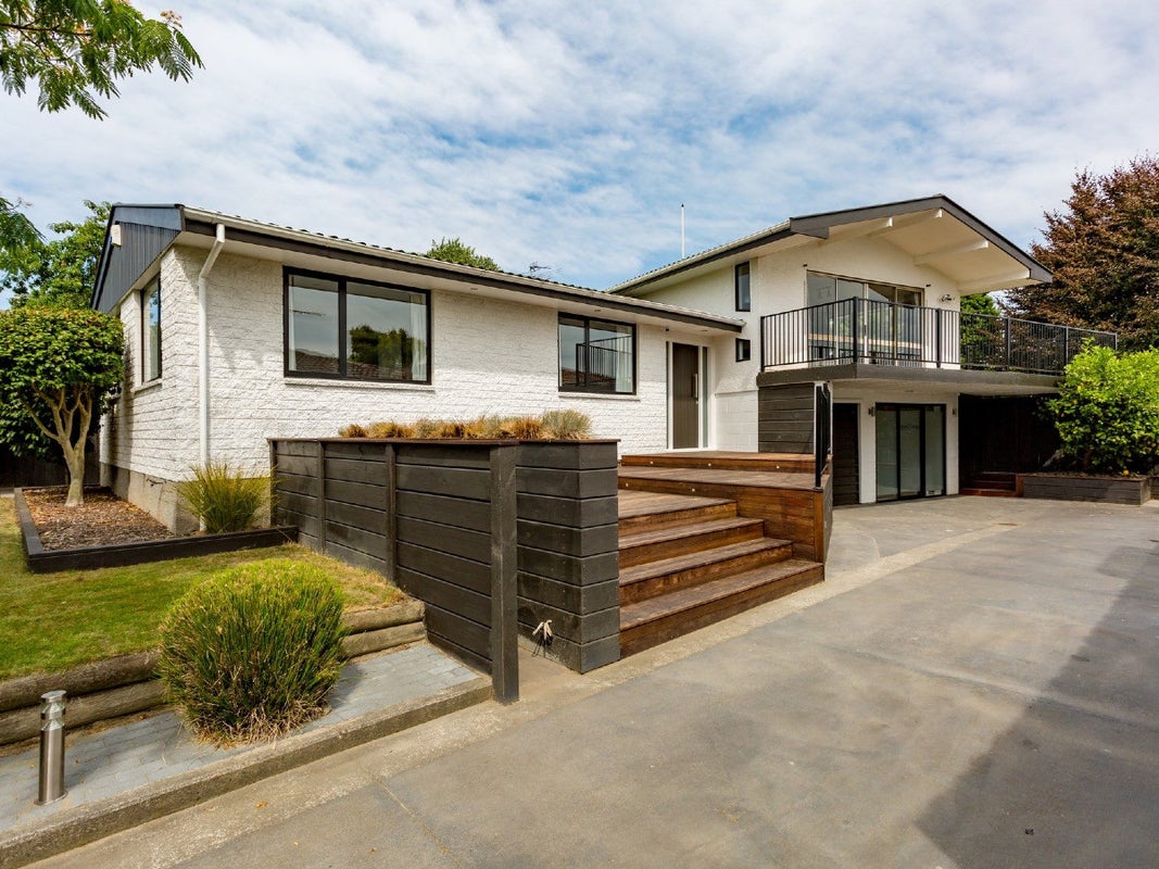 35 Sarabande Avenue, Redwood, Christchurch - Carousel 1