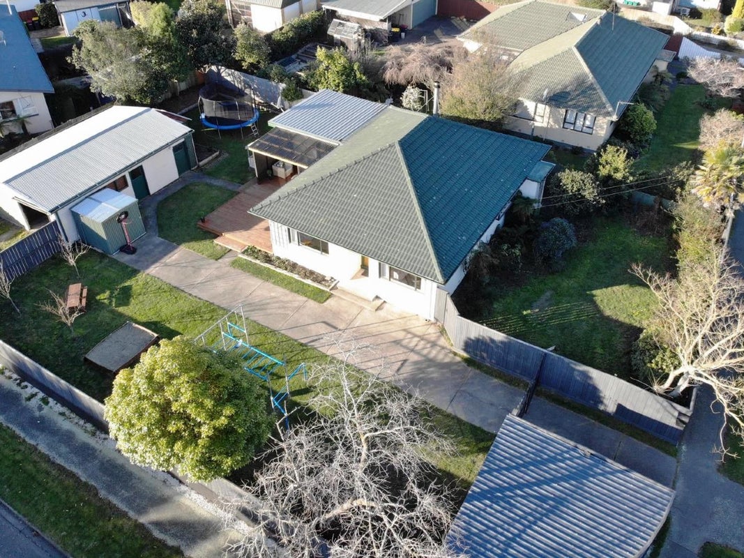 22 Tuckers Road, Redwood, Christchurch - Carousel 1