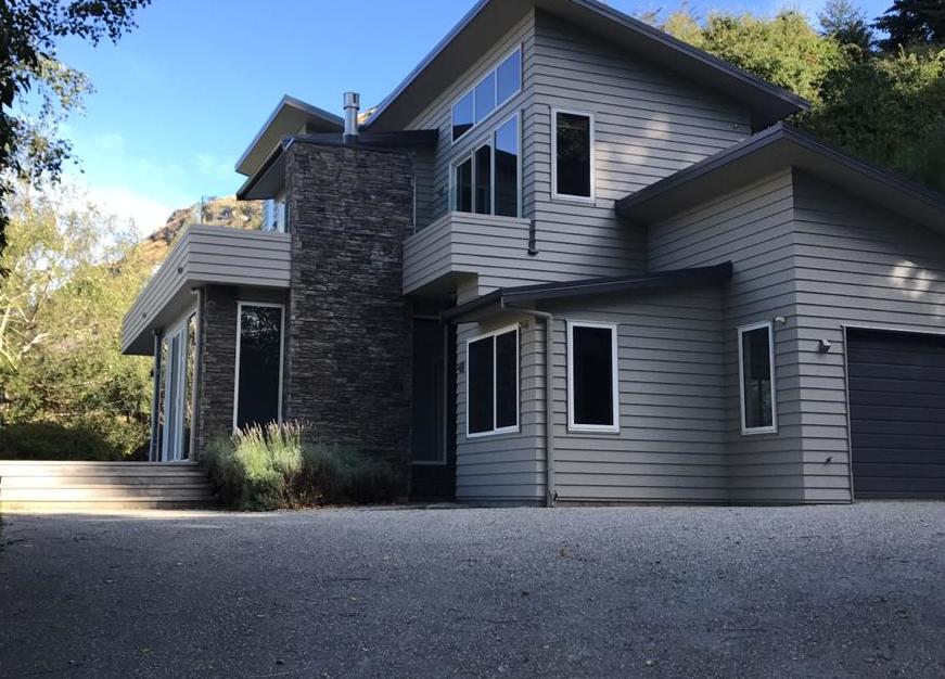 1 Seffers Way, Arthurs Point, Queenstown - Carousel 1