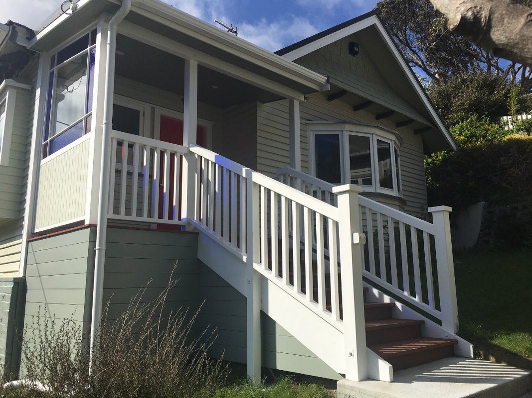 13 Waipapa Road, Hataitai, Wellington - Carousel 1