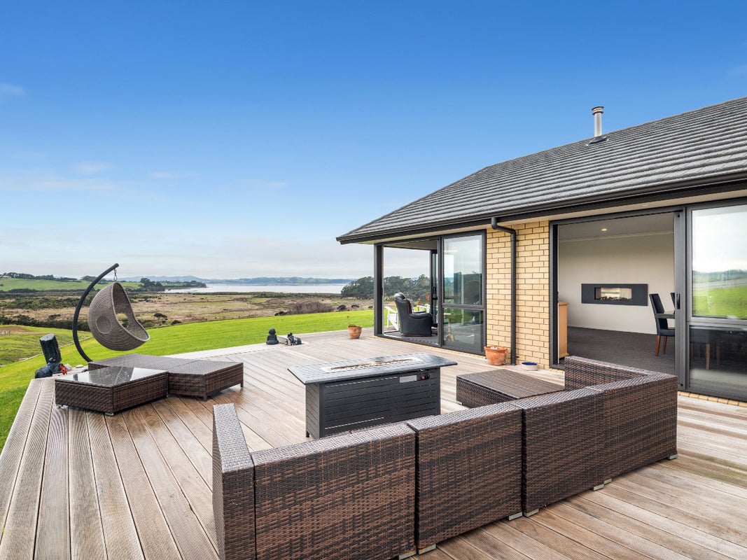 137 Tuparekura Road, Helensville - Carousel 1