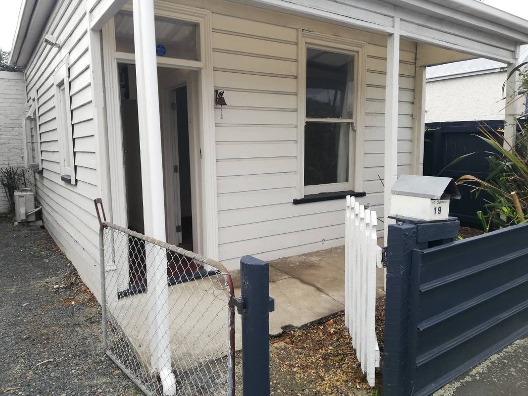 19B Thorn Street, Caversham, Dunedin - Carousel 1