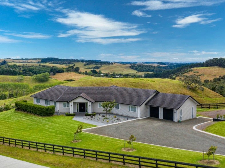 216 Fletcher Road, Waimauku, Waimauku - Carousel 1