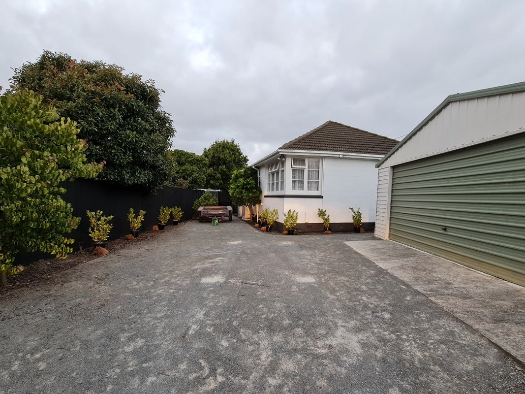 15 De Havilland Street, Hornby, Christchurch - Carousel 1