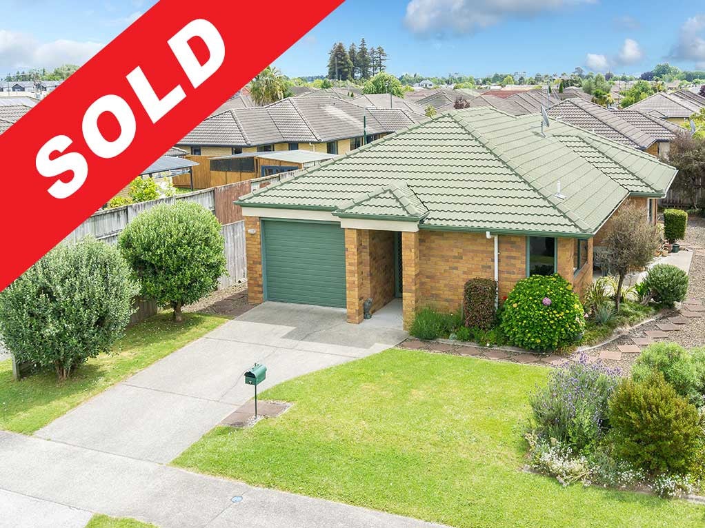 7 Nobleman Place, Hamilton East, Hamilton - Carousel 1