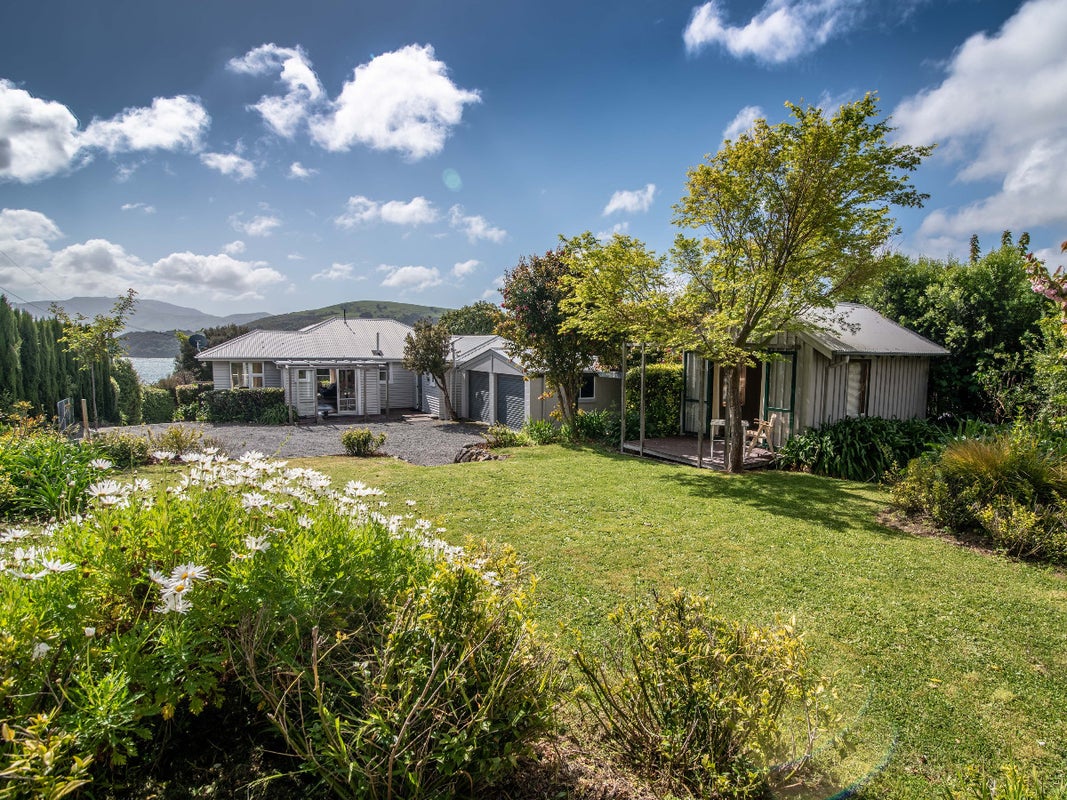 7 Seaview Avenue, Akaroa, Akaroa - Carousel 1