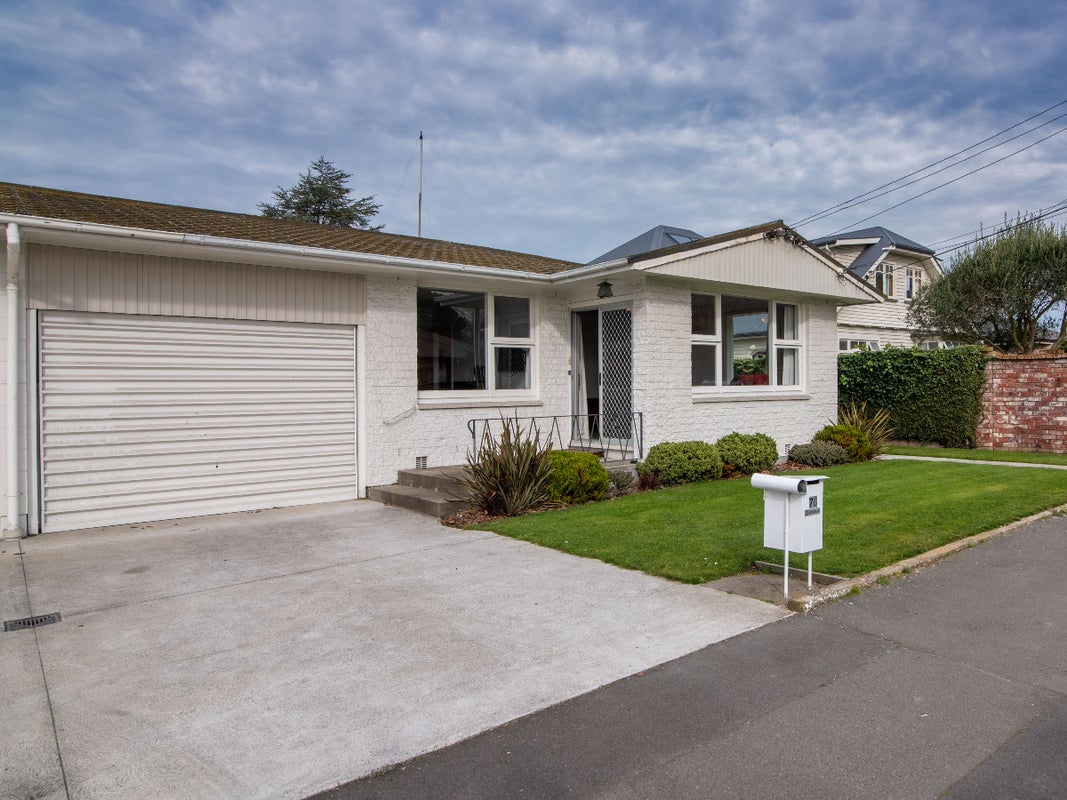 2/76 Saint Martins Road, Saint Martins, Christchurch - Carousel 1