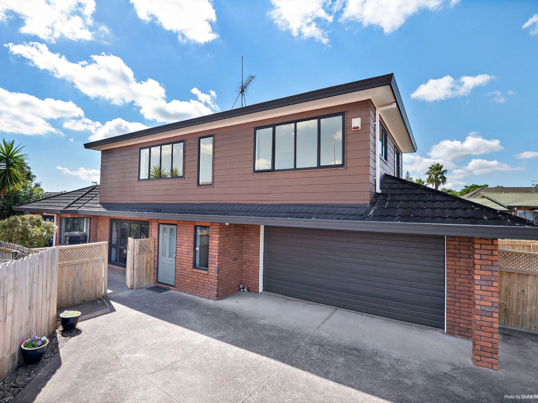 2/46 Millhouse Dr, Northpark, Manukau - Carousel 1