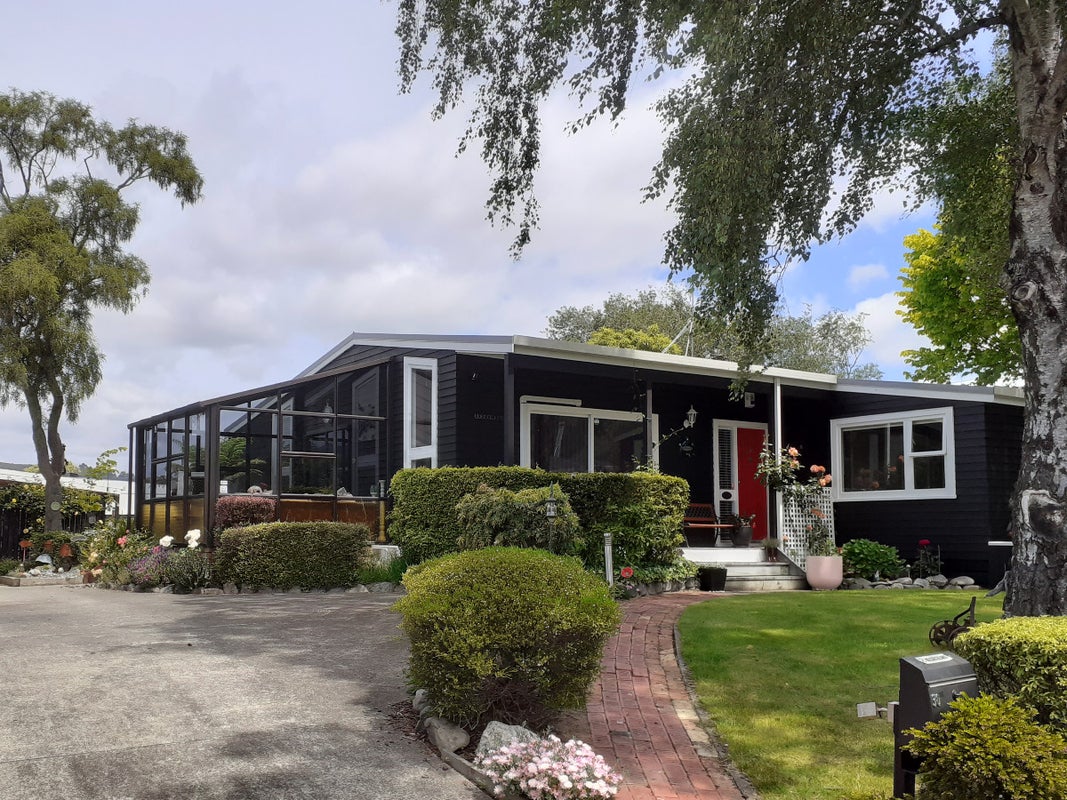 30 Kentucky Street, Totara Park, Upper Hutt - Carousel 1