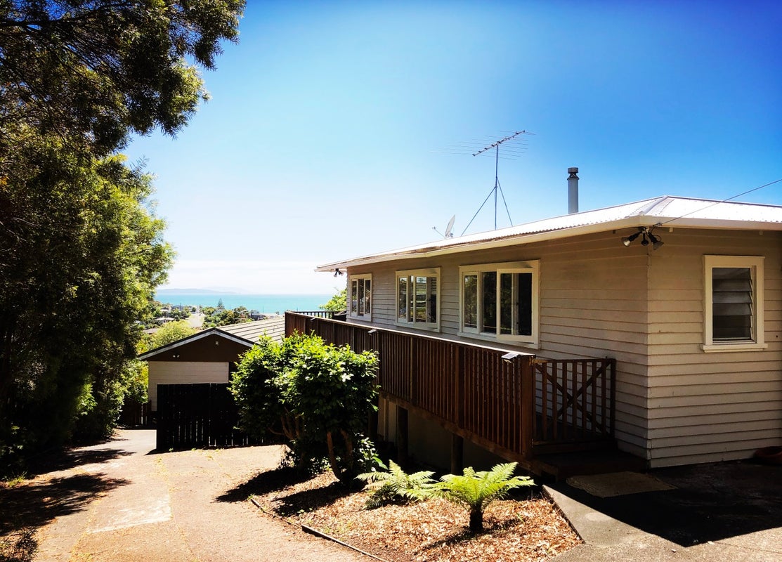 1/448 Whangaparaoa Road, Stanmore Bay, Whangaparaoa - Carousel 1