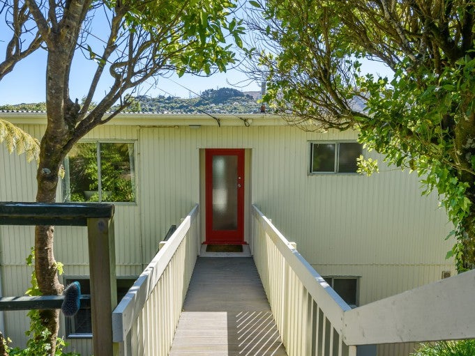 36 Hanover Street, Wadestown, Wellington - Carousel 1